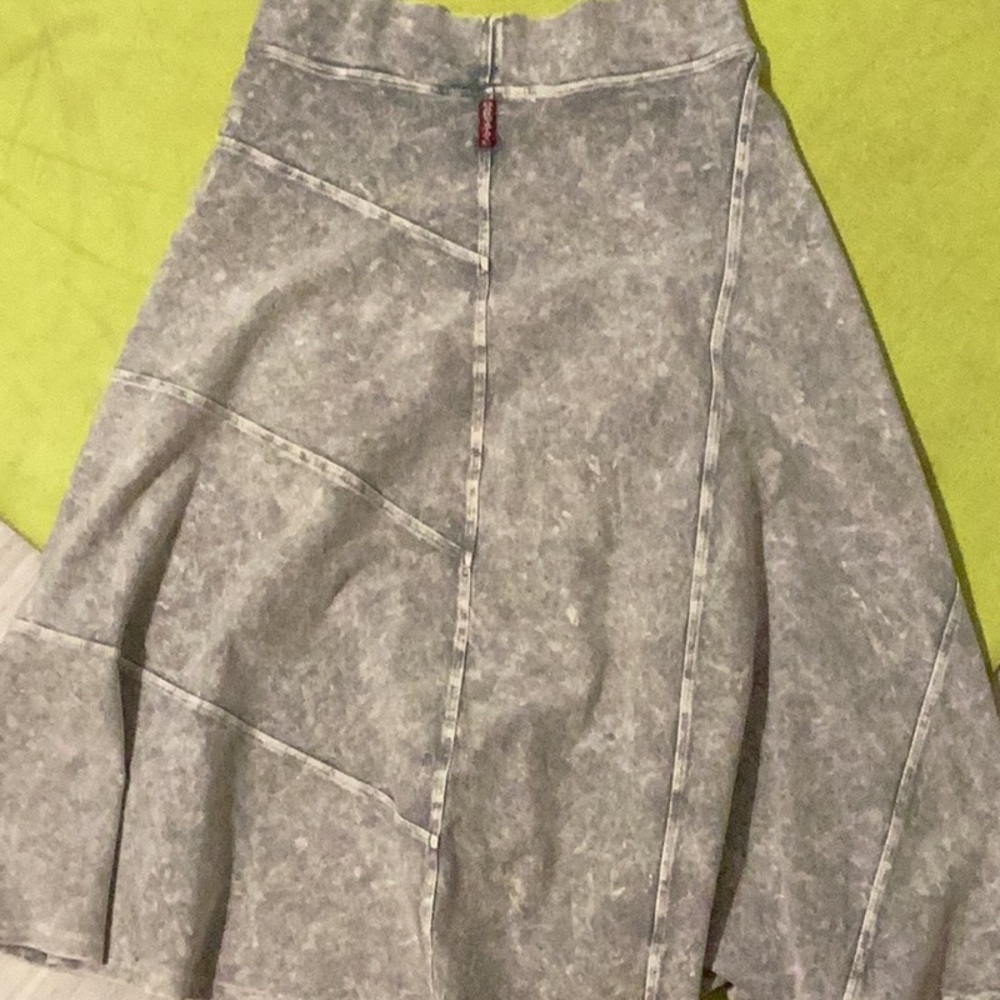 HARD TAIL skirt in like new condition!